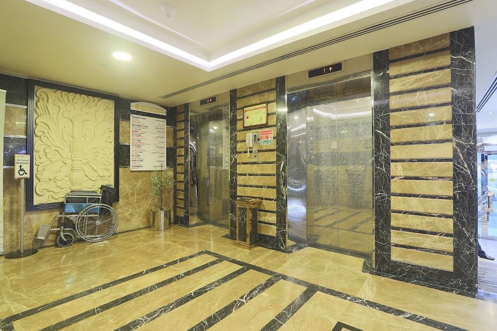Queen Palace Hotel