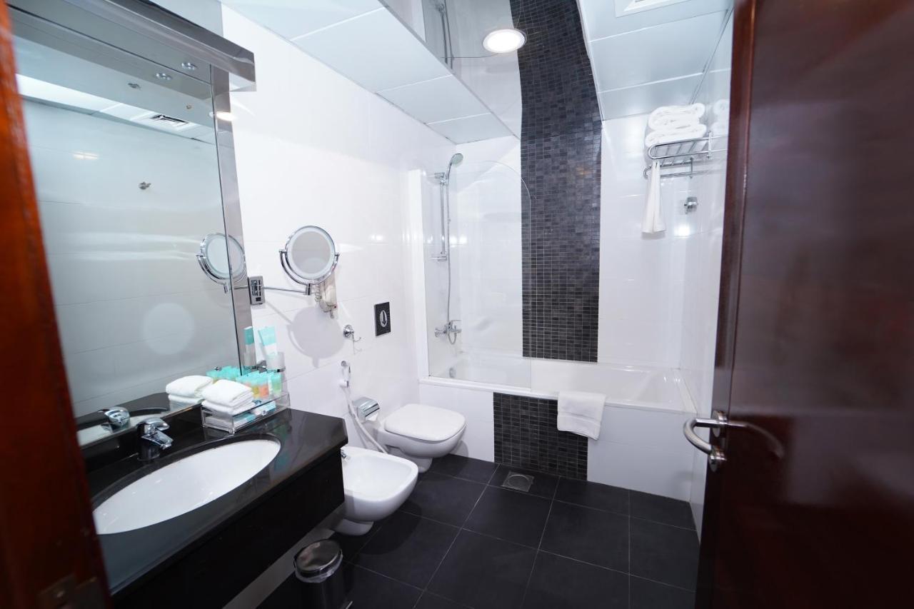 Hotel Queen Palace 4*