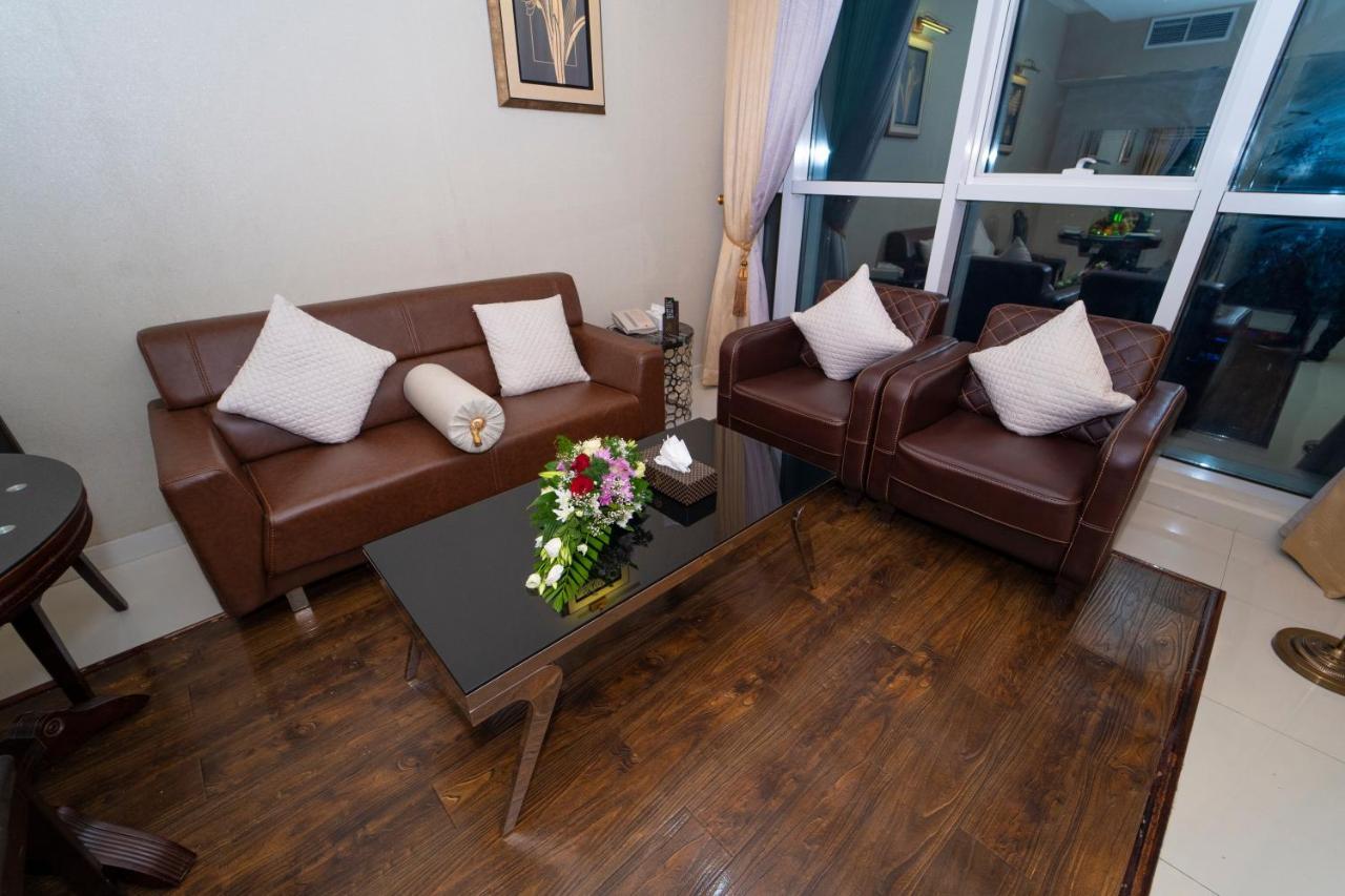 Queen Palace Hotel 4*